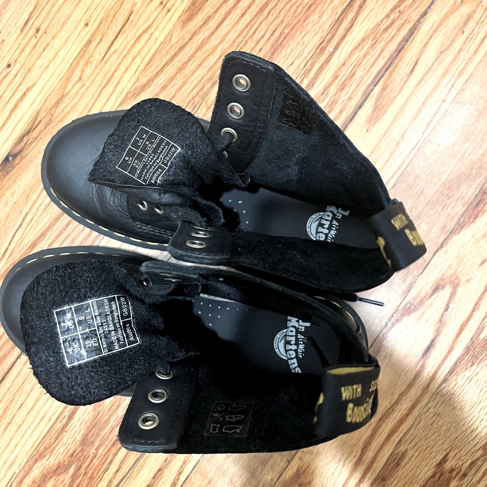 Dr. Martens Women's 1460 Pascal Ambassador Fashion boot